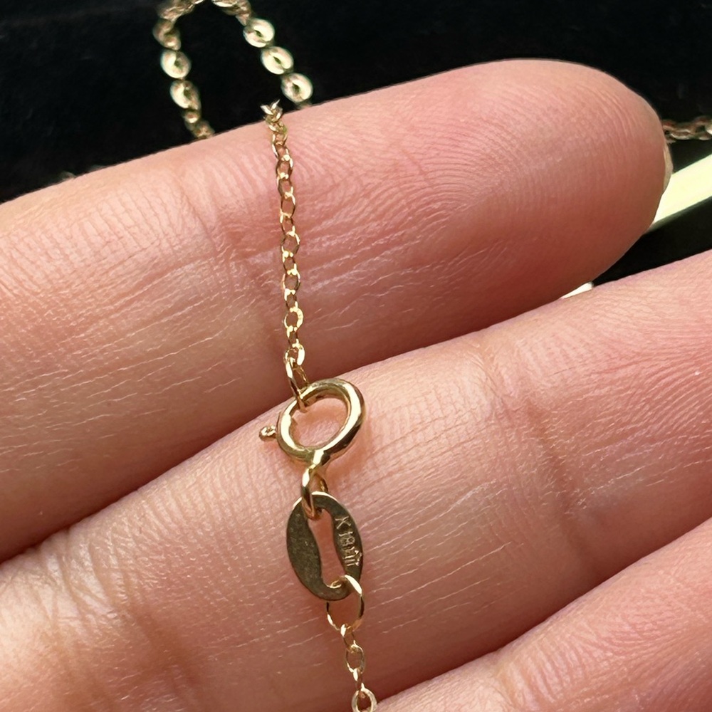 SALE‼️ 18 KARAT REAL GOLD H initial necklace 18 inches - Picture 10 of 10